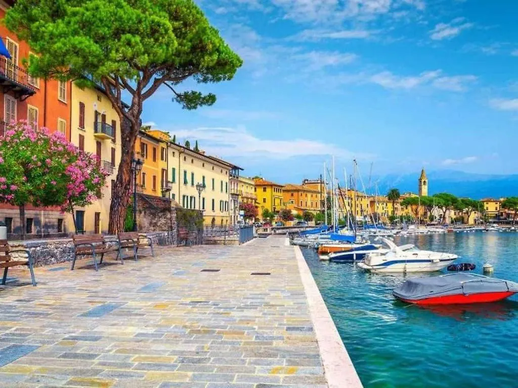 Blue Vista Apartment Toscolano Maderno Italië